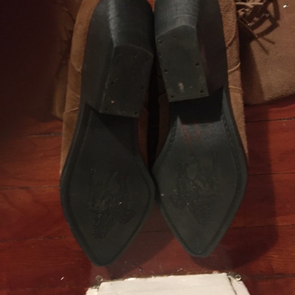 Suede fringe heeled boots - Picture 3 of 3